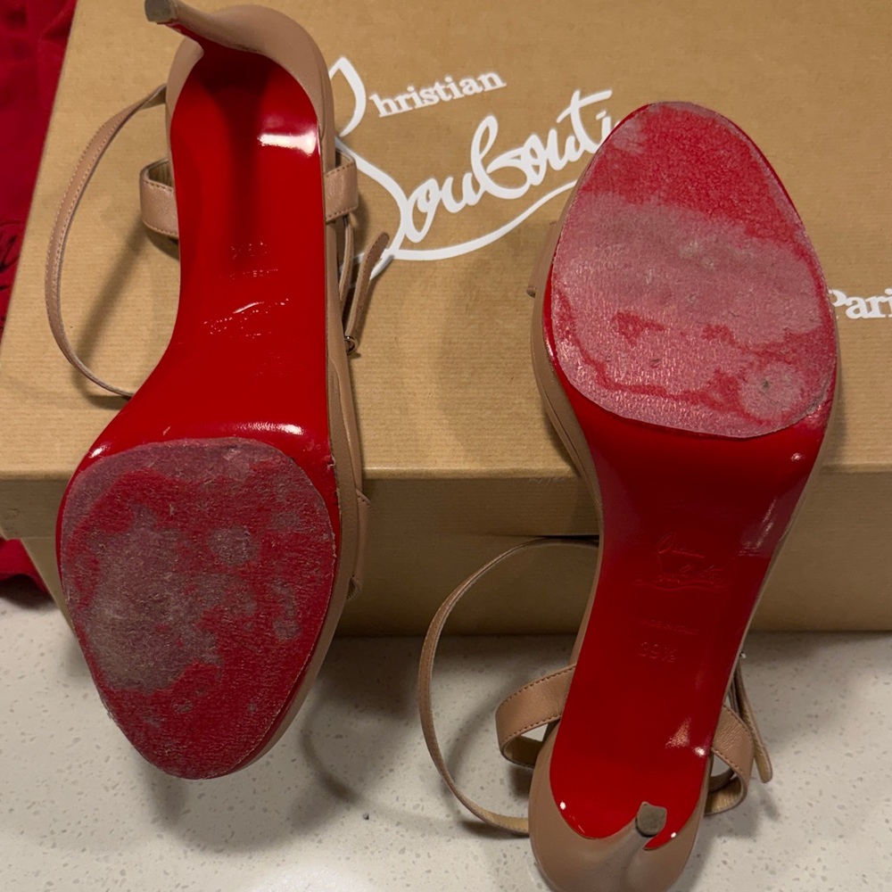 Christian Louboutin Loubie Queen Nude Heeled Sandals - Picture 4 of 10
